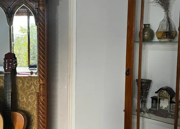 Bliss & Tours بيت شباب