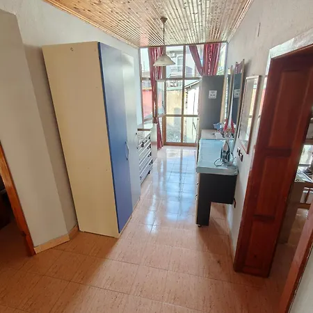 Bliss & Tours Hostel *