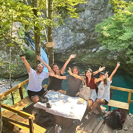 旅馆 Bliss & Tours Shkodër