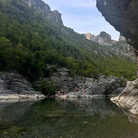 Bliss Garden Retreat Private Near Center אכסניה