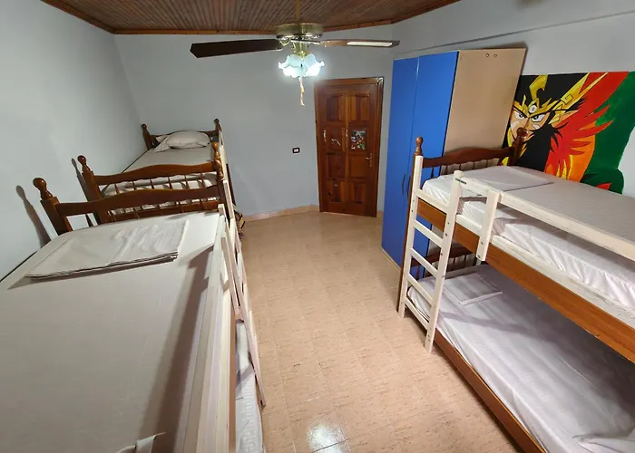 Hostel Bliss & Tours *